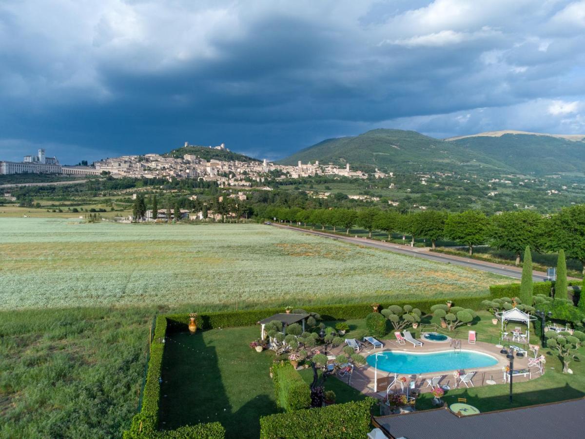 Unica Assisi Agri-Charming House B&B 외부 사진