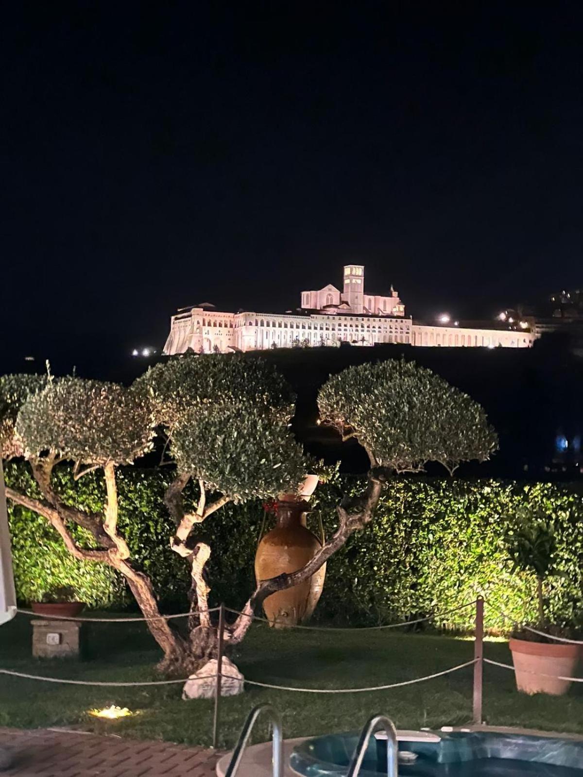 Unica Assisi Agri-Charming House B&B 외부 사진