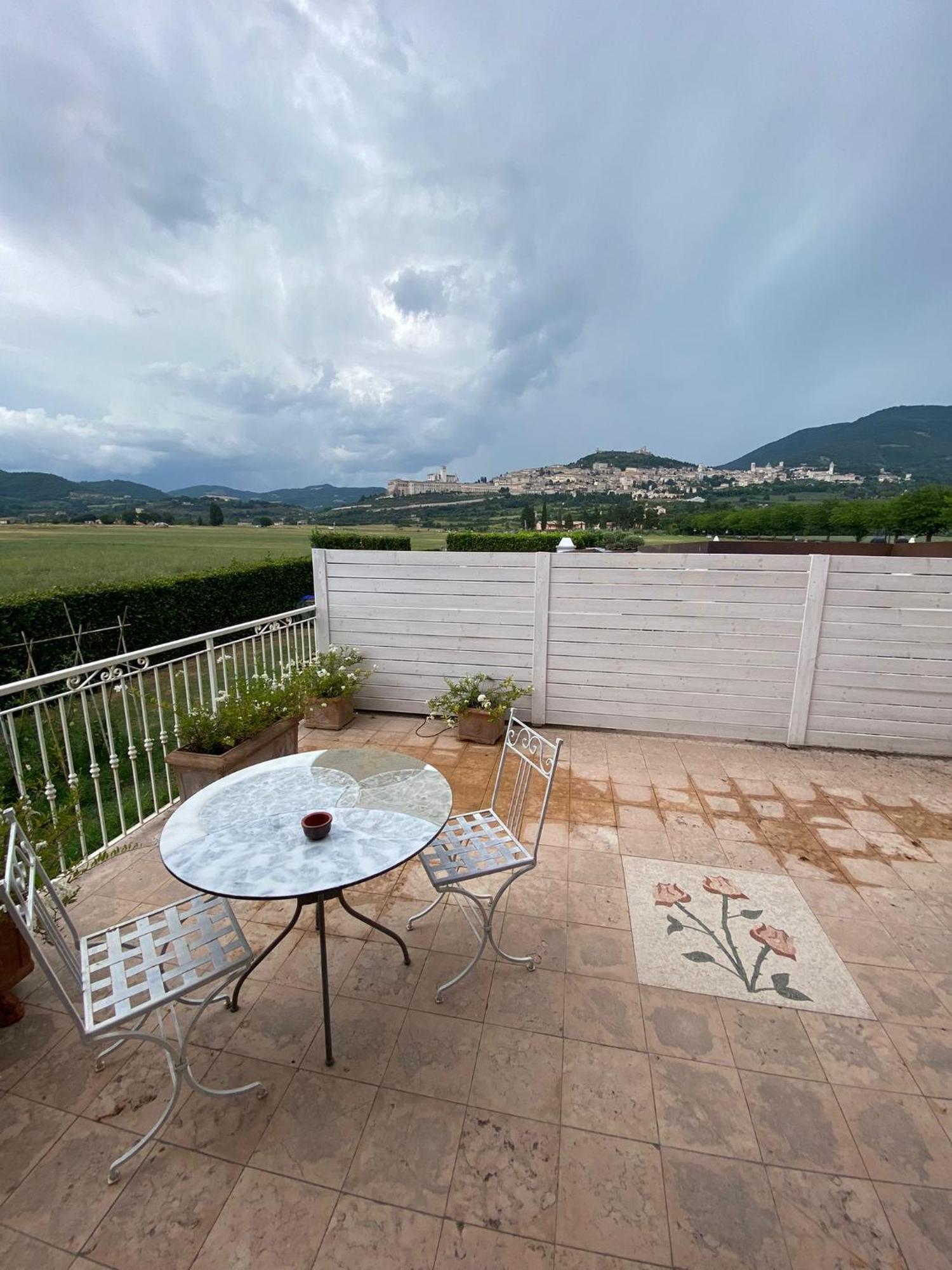 Unica Assisi Agri-Charming House B&B 외부 사진